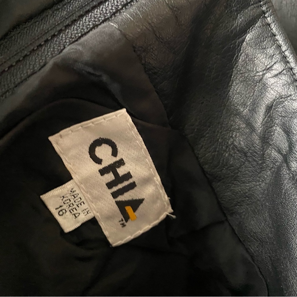 VINTAGE LEATHER SKIRT - Picture 6 of 10